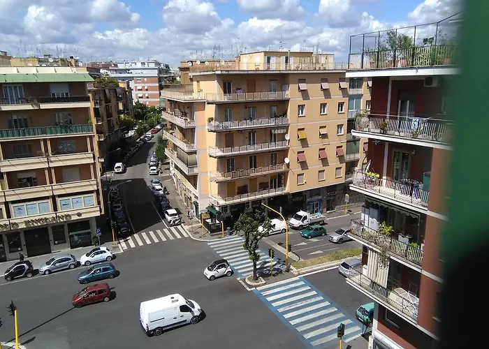 Alojamento de Acomodação e Pequeno-almoço Attico Aurelio