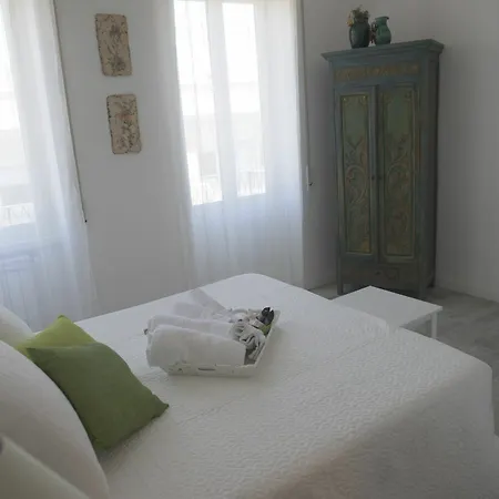 לינה וארוחת בוקר Attico Aurelio 3*